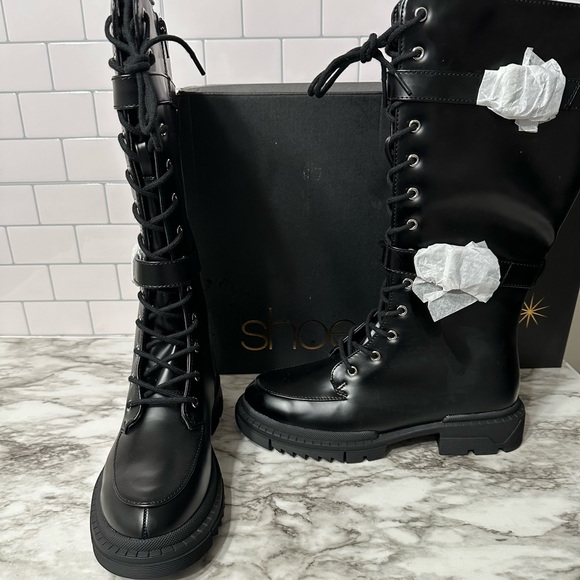 Shoe Dazzle Black Combat/ Moto Boots. Never before worn good/fair condition. - Picture 2 of 3